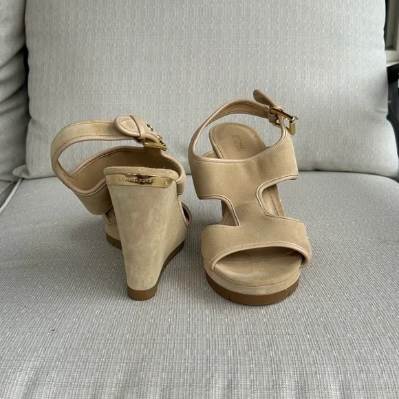 Michael Kors Suede Sandals, size 10 - Picture 2 of 4